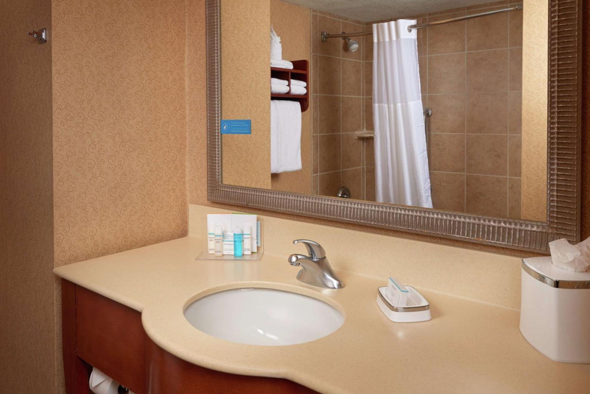 Hampton Inn By Hilton Youngstown-West I-80 ミネラルリッジ  エクステリア 写真