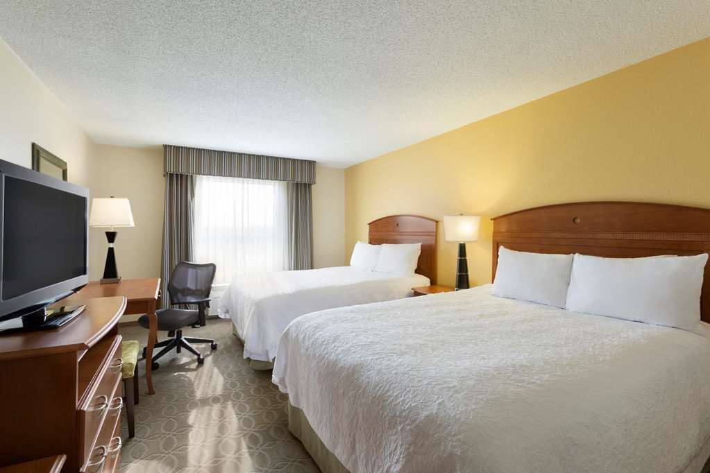 Hampton Inn By Hilton Youngstown-West I-80 ミネラルリッジ  部屋 写真