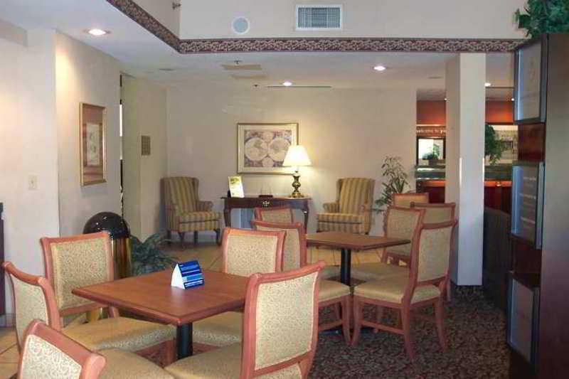 Hampton Inn By Hilton Youngstown-West I-80 ミネラルリッジ  レストラン 写真